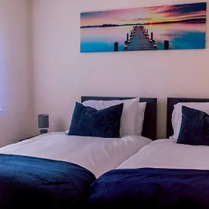 Vibes Getaway , Leeds (West Yorkshire) United Kingdom