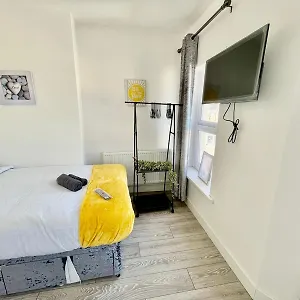 Cheerful 1 Bed City Centre - Penarth Rd Cardiff