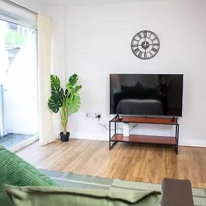 2 Bed - Centre - For Relocators, Professionals , Leeds (West Yorkshire) United Kingdom